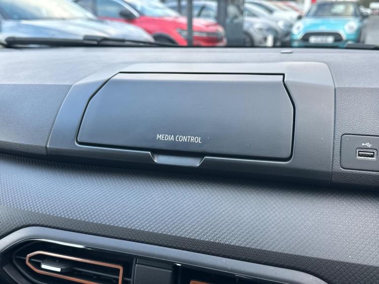 2023 Dacia Sandero Stepway 1.0 TCe Essential Euro 6 (s/s) 5dr HATCHBACK Petrol Manual