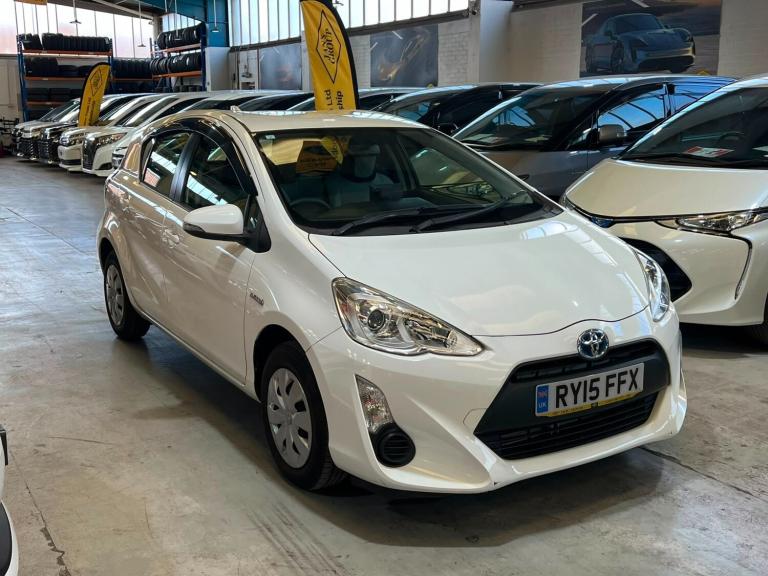 2015 Toyota Aqua 1490 cc Hybrid