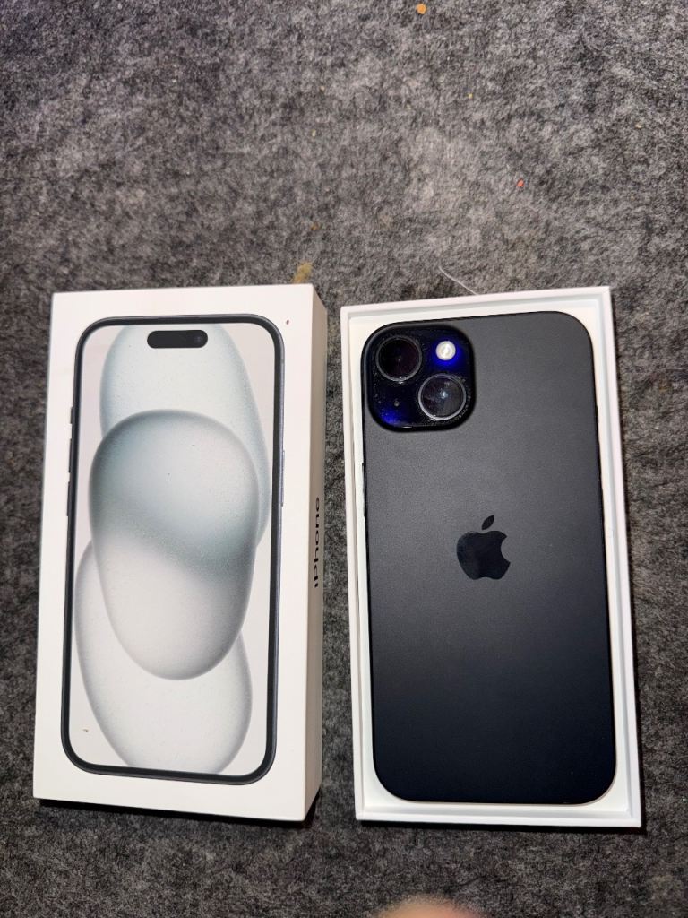 iPhone 15 128GB unlocked 90% battery health 