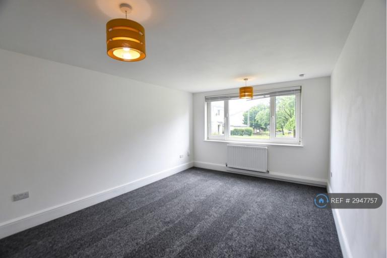 2 bedroom flat in East Kilbride, Glasgow, G74 (2 bed) (#2947757)