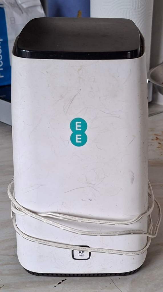 EE 5G Router. Take your home broadband with you. Just requires EE 5G sim card. No contract needed