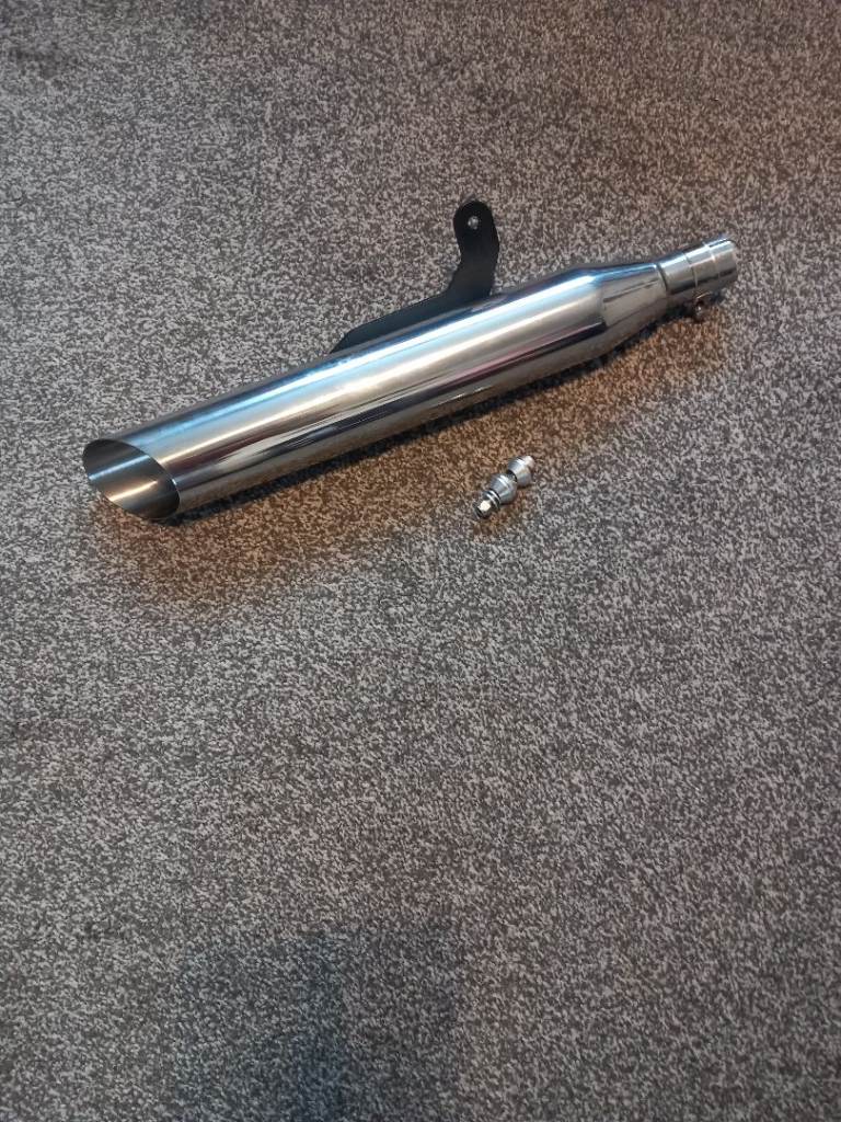 Royal Enfield 350 Meteor Black widow silencer 2 weeks old