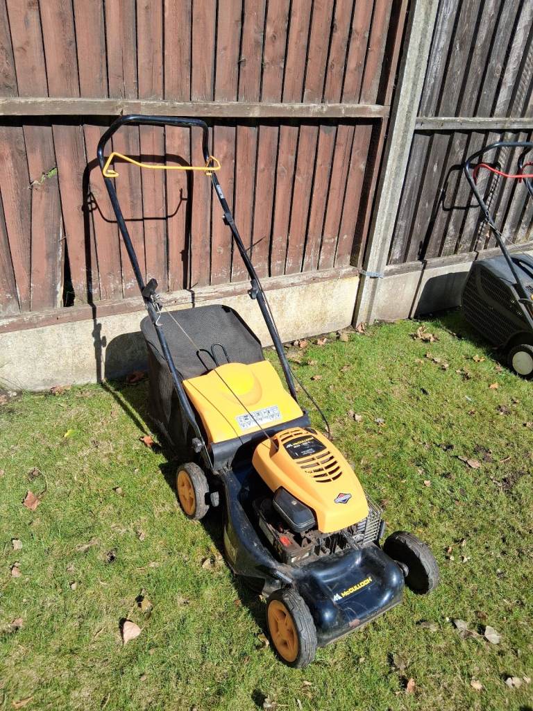 mcculloch petrol lawn mower