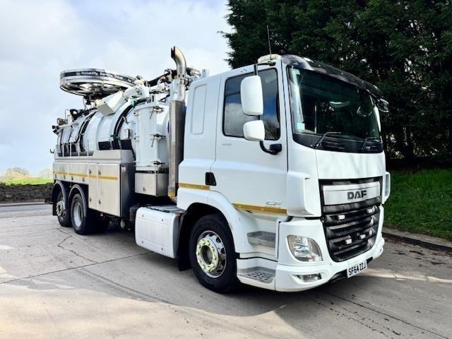 2014 64 DAF CF 400 E6 sleeper cab 6x2 AQUA WHALE high volume jet/vacuum tanker