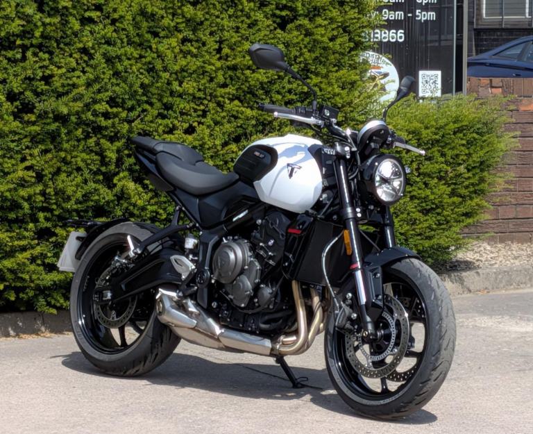 TRIDENT 660 EX DEMO