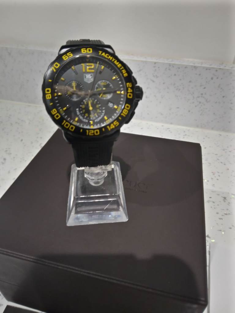 TAG HEUER FORMULA ONE WATCH