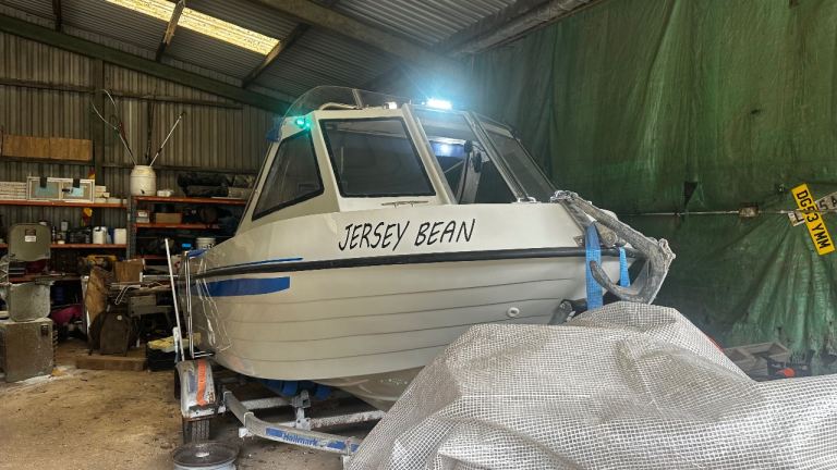 Sea hog samurai super V Boat