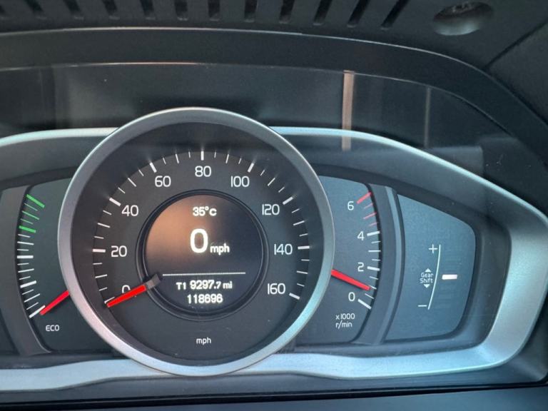 2017 Volvo S60 D2 [120] SE Nav [Leather] Saloon Diesel Manual