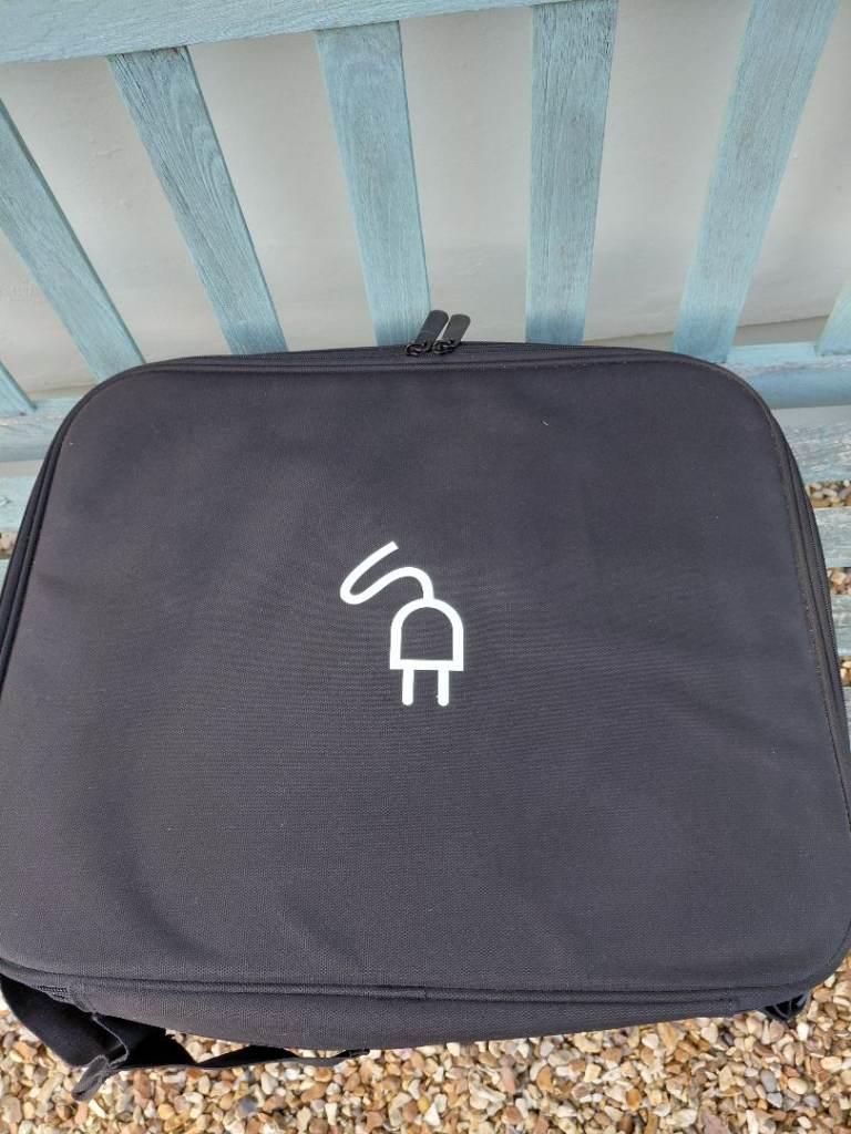 Audi car charging parts, with case, excellent condition