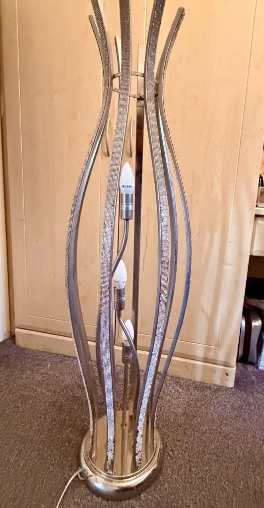 Floor lamp