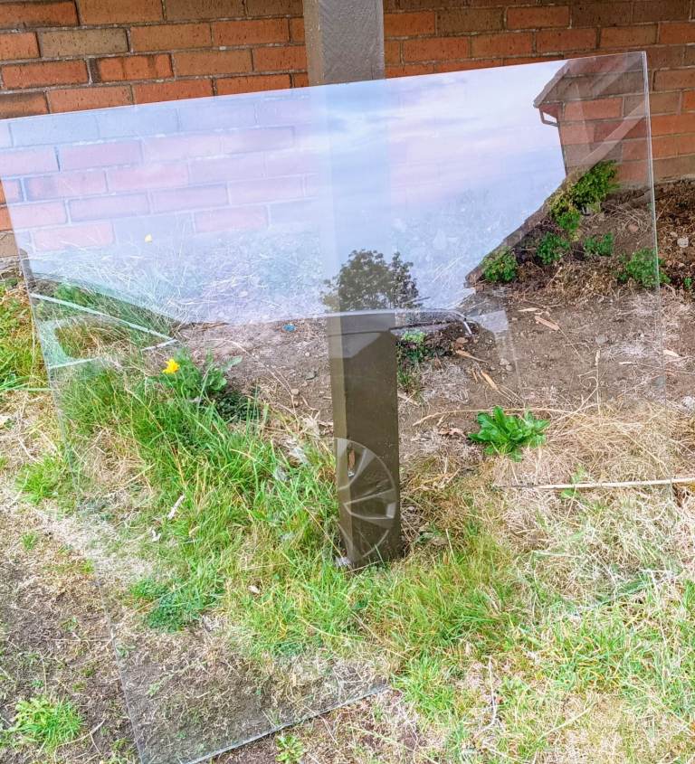 8mm thickness toughened glass 1000mm x 960mm