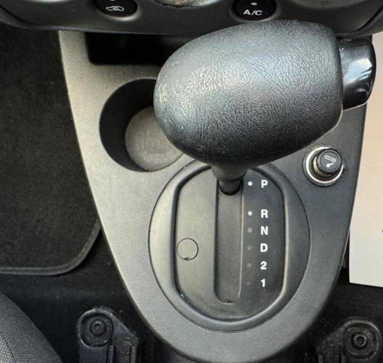 FORD FUSION 1.6 Zetec 5dr 2009