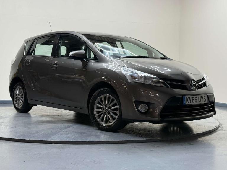 2016 Toyota Verso 1.6 Verso Icon TSS Valvematic 5dr MPV Petrol Manual