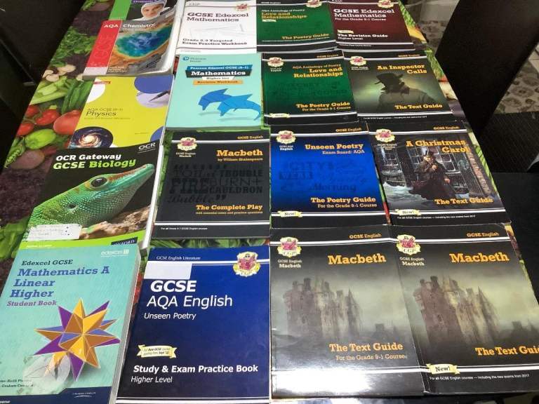 GCSE Books Bundle, 4 CD's stage 3/4, 3 Dictionaries English and French.