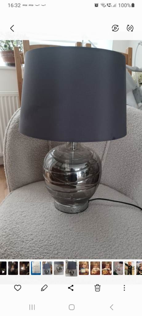 Table lamp