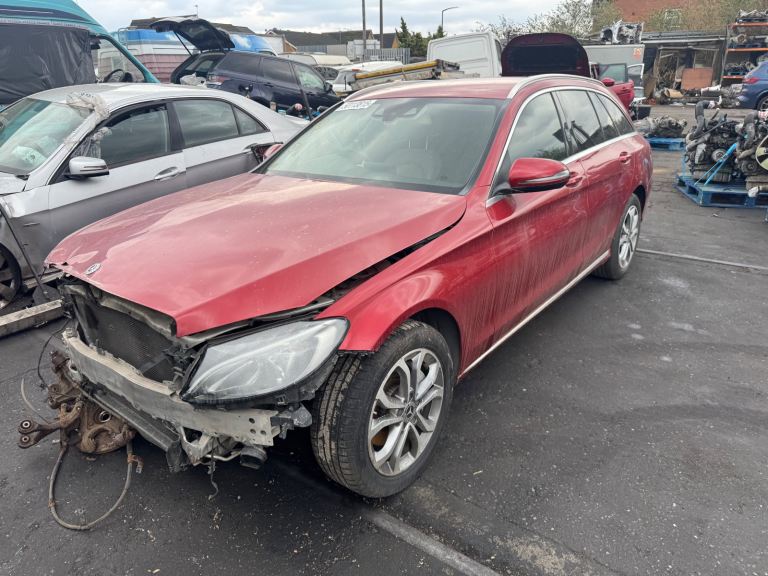 Breaking for parts Mercedes c class estate 2016 2.1d auto