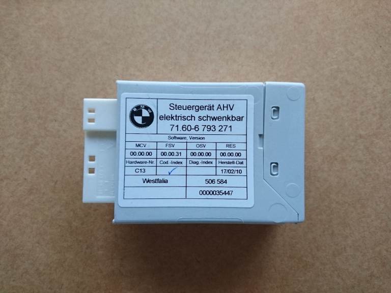 BMW 5' E60 LCI Swivel Tow Bar Control unit AHK Module 6793271 CAN POST