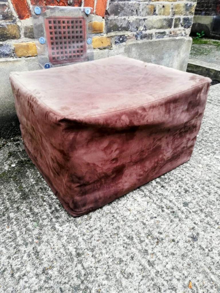 BROWN SQUARE FOOTSTOOL