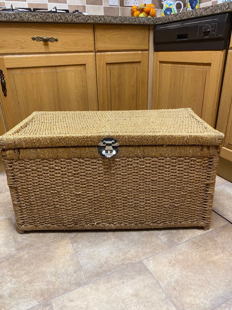 Large sea grass storage chest 