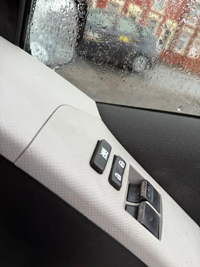 2010 Toyota Yaris 1.33 Dual VVT-i TR Euro 4 (s/s) 5dr HATCHBACK Petrol Manual