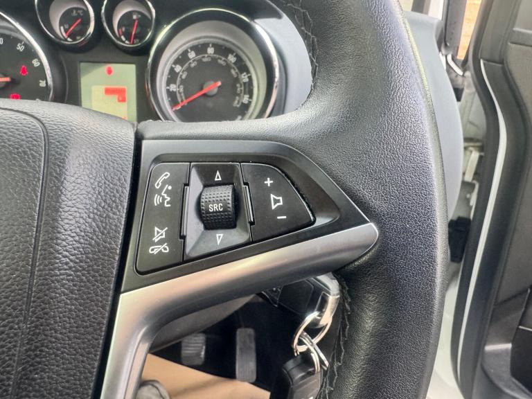 2014 Vauxhall Meriva 1.4T 16V SE 5dr MPV PETROL Manual