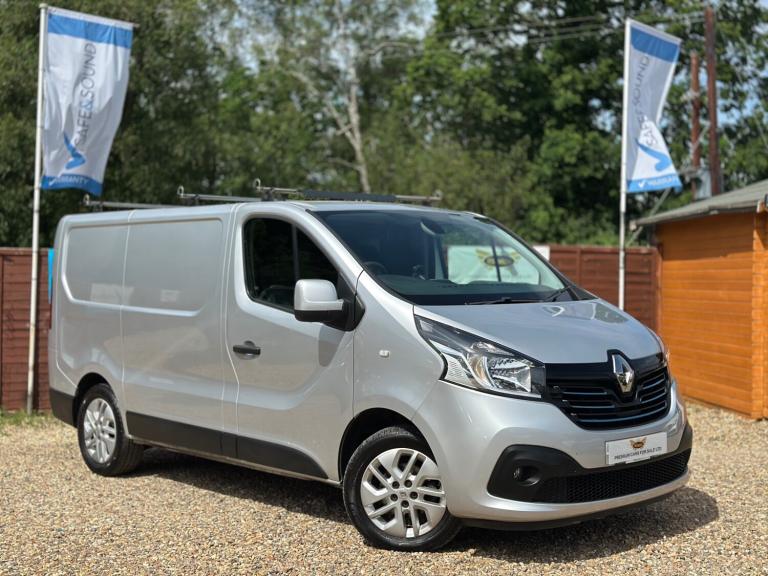 2017 Renault Trafic 1.6 dCi 27 Sport Nav Panel Van 5dr Diesel Manual SWB Standard Roof Euro 6 PAN...