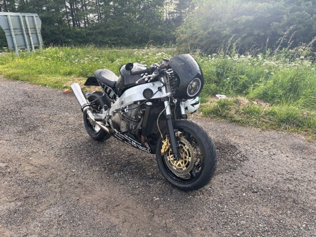 Kawasaki, Ninja ZX 9, 2001, 899 (cc) | in Bathgate, West Lothian
