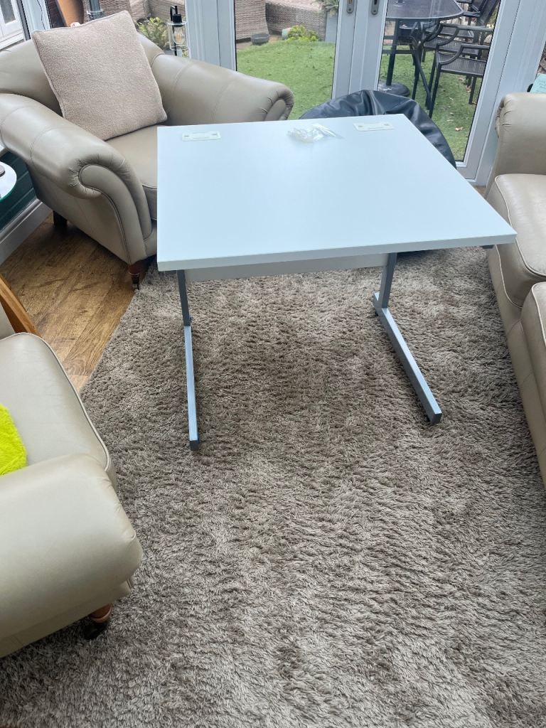 Lee and Plumber work desk/station