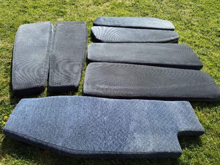 7 x boat cushions 6ft long