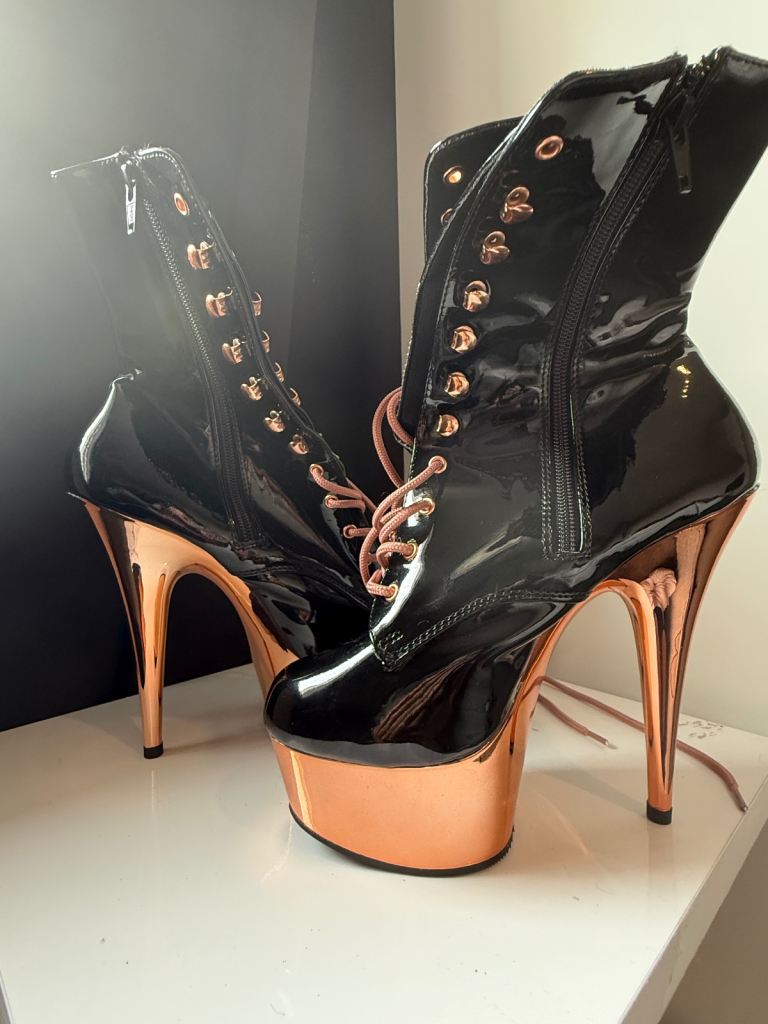 Black Patent Platform Boots with Rose Gold Heels – As Good As New
