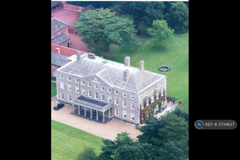 3 bedroom flat in Benacre Hall, Beccles, NR34 (3 bed) (#2734637)