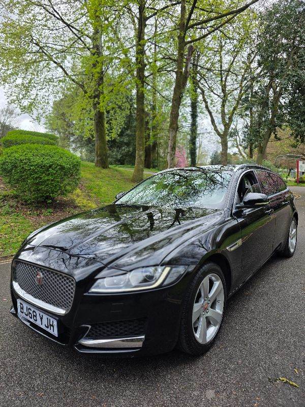 XF SPORTBRAKE 25T 247hp 2.0T pxwelcome