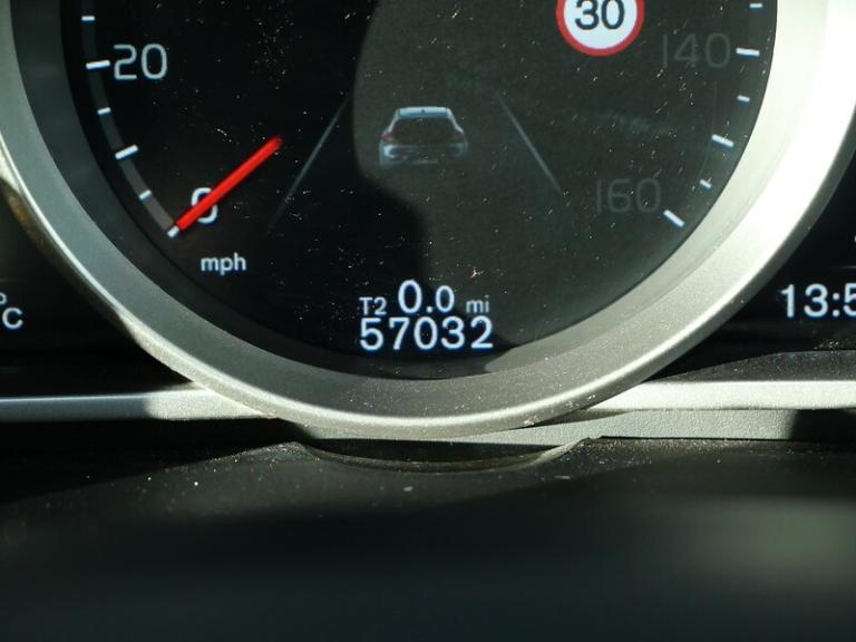 2016 Volvo V40 Cross Country 2.0 T5 Pro Hatchback 5dr Petrol Auto AWD Euro 6 (s/s) (245 ps) Hatch...