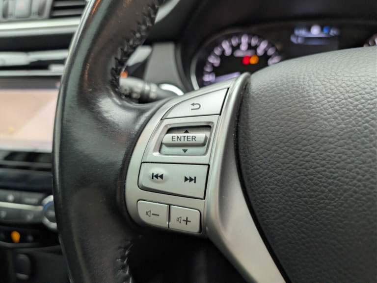 2016 Nissan Qashqai 1.2 DiG-T Tekna [Non-Panoramic] 5dr Xtronic HATCHBACK PETROL Automatic