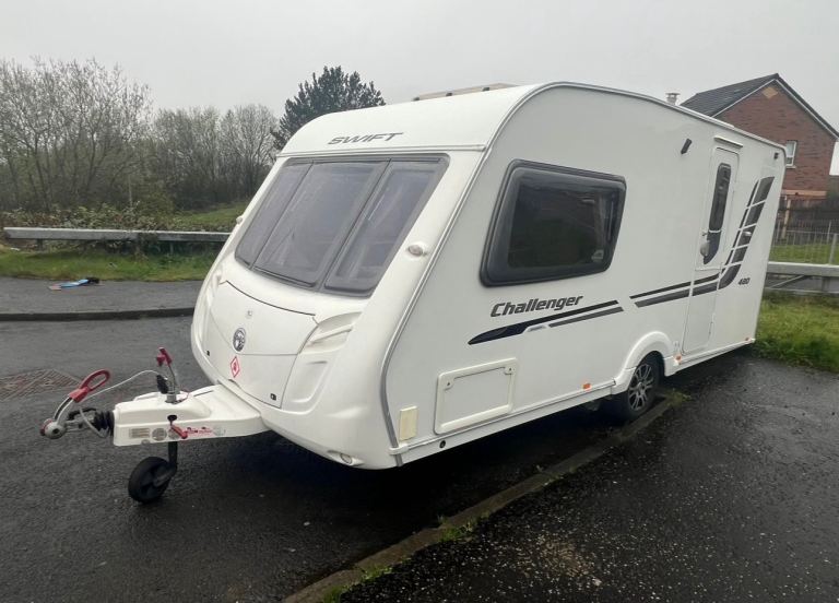 2010 Swift challenger 480 2 berth, MINT condition, full awning, Cris registered, service history