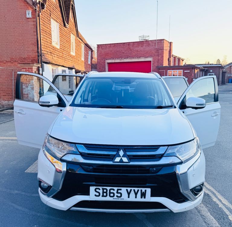 Mitsubishi Outlander PHEV 2.0 Auto