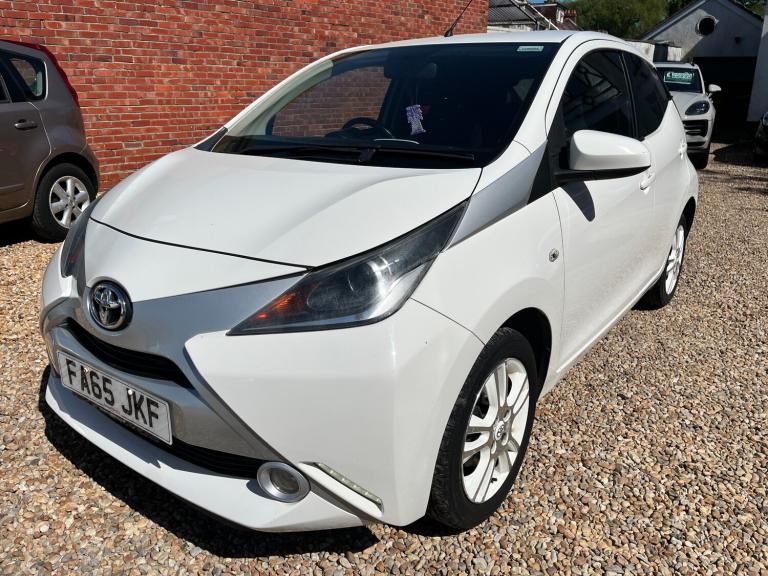 2016 Toyota Aygo 1.0 VVT-i x-pure Hatchback 5dr Petrol Manual Euro 6 (68 ps)