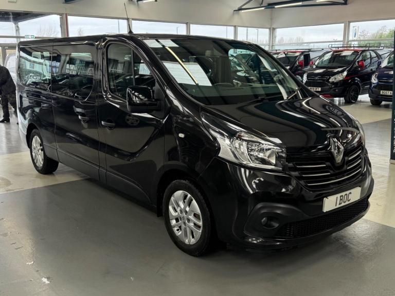2018 Renault Trafic 1.6 dCi 29 Sport Nav LWB Euro 6 5dr (9 Seat) MPV Diesel Manual
