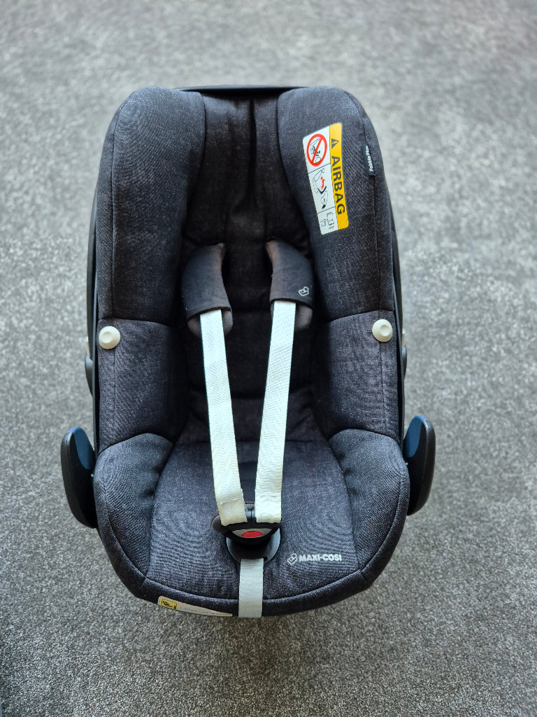 Maxi cosi pebble plus car seat-nearly new