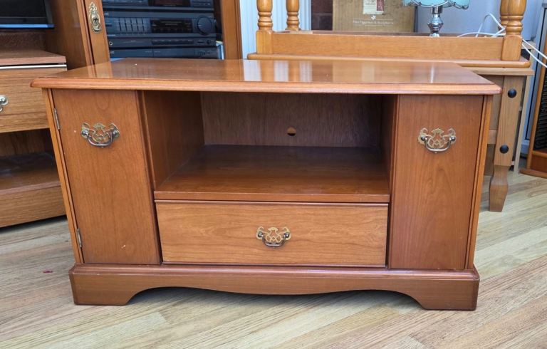 Wooden TV Unit with Storage – Good Condition