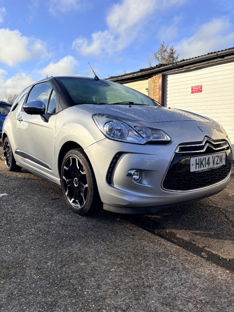 Citroen, DS3, Convertible, 2014, Manual, 1598 (cc), 3 doors