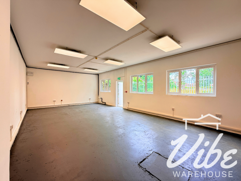 Laundrette Creative Studio to Rent at Brettenham Road, Edmonton, N18