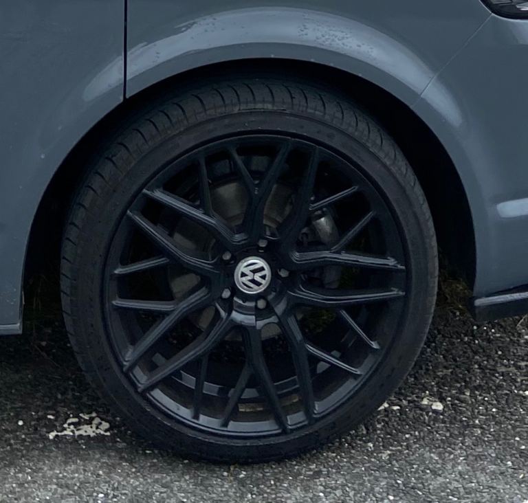 4x 20” load-rated alloys – suitable for VW T5/T6/T6.1 campers