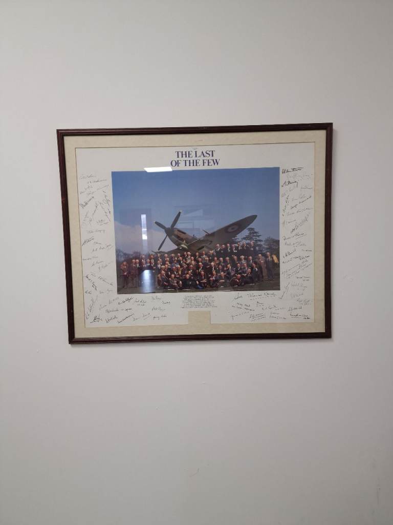Reproduction Framed RAF Picture The Last of The Few With Veterans Signature