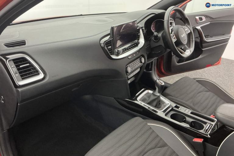 2024 Kia Pro Ceed 1.5T GDi ISG 138 GT-Line 5dr ESTATE PETROL Manual