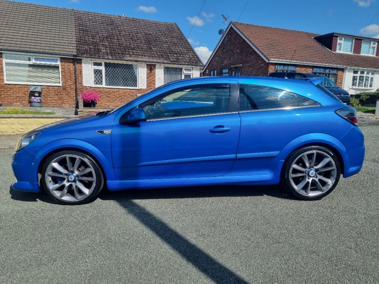 Astra VXR 2.0l Turbo ** BARGAIN **