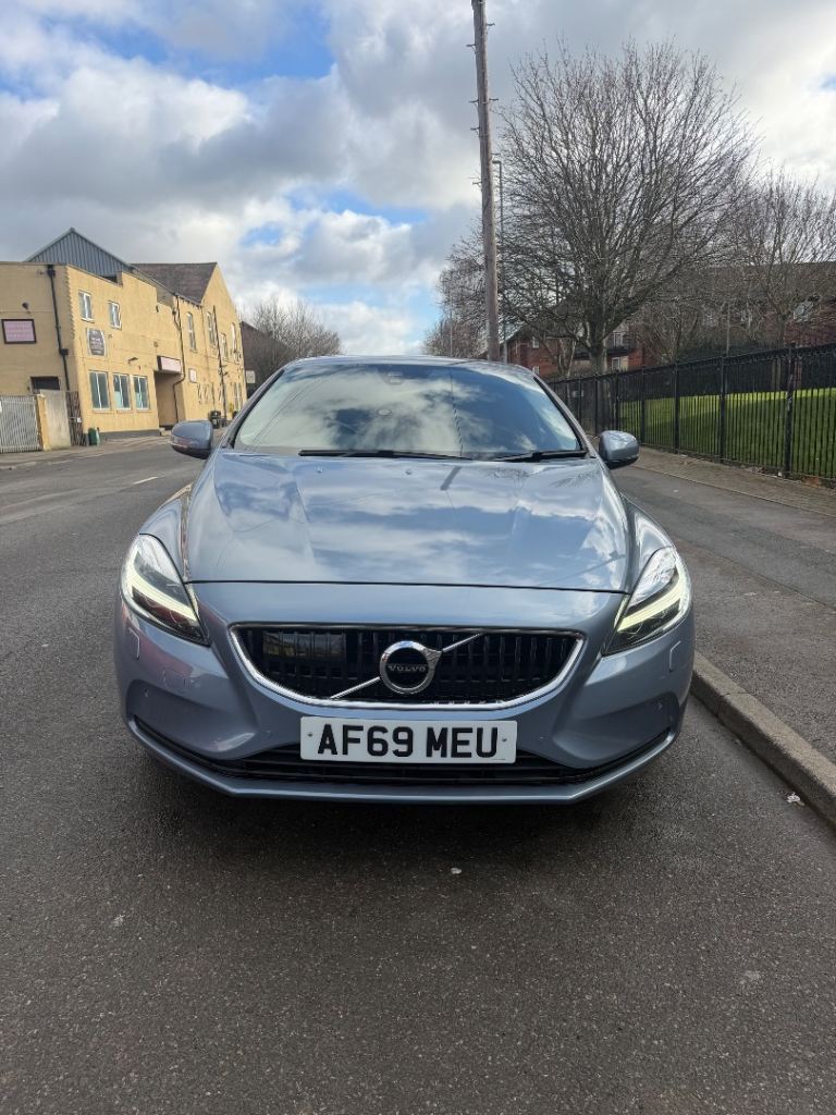 Volvo, V40, Hatchback, 2019, Semi-Auto, 1969 (cc), 5 doors