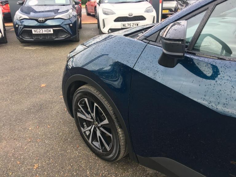 2024 Toyota C-HR 1.8 Hybrid Design 5dr CVT HATCHBACK PETROL/ELECTRIC Automatic