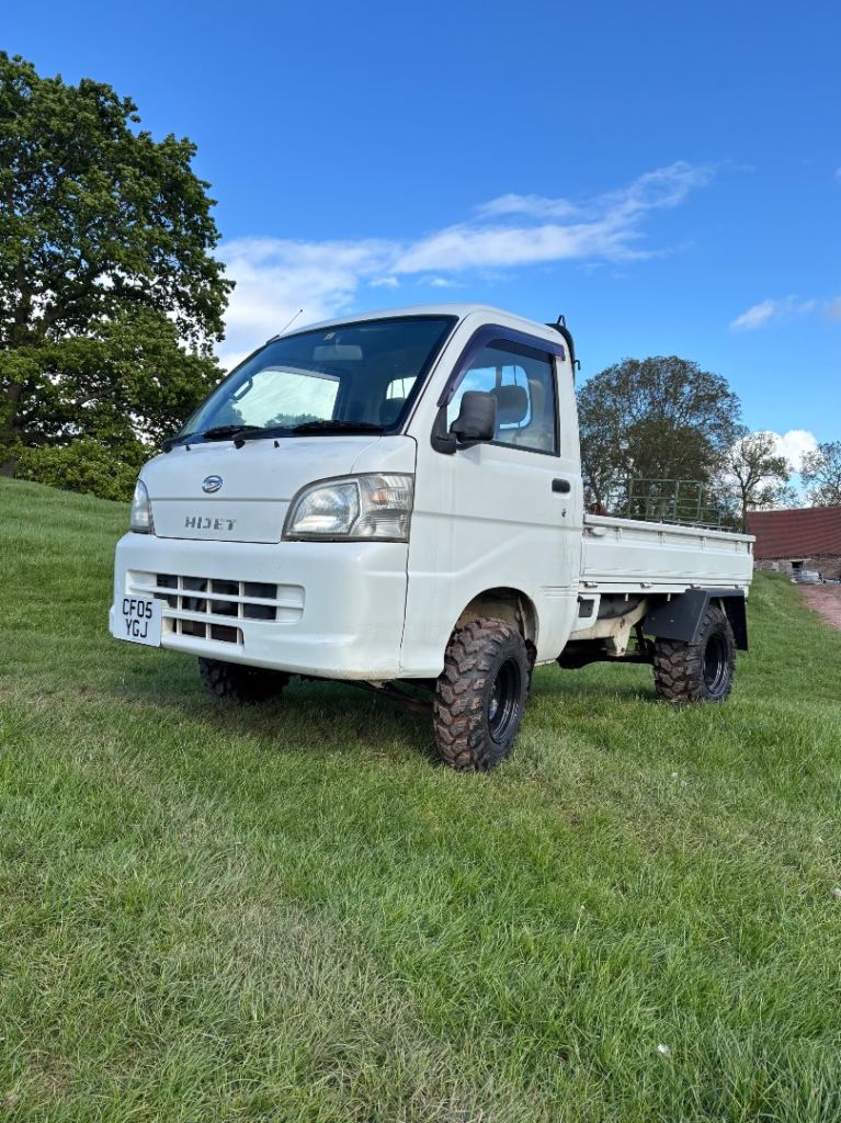 2005 Daihatsu Hijet 4x4 Mini Truck - Off-road Spec