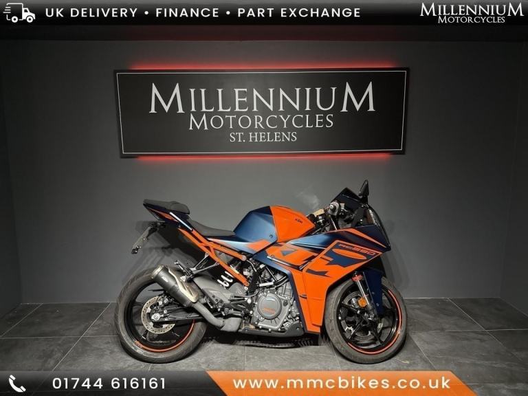 KTM RC 390 SUPERSPORTS BIKE